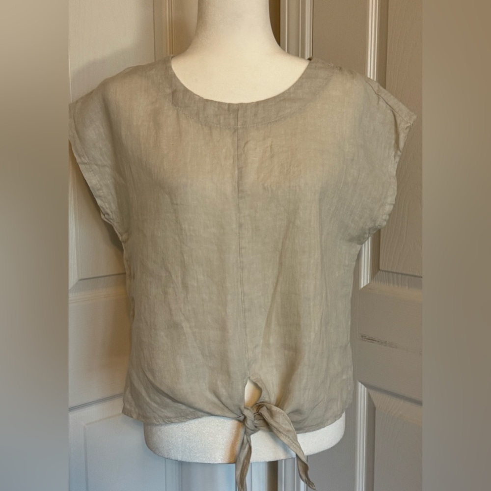 CHARLIE B Light Beige Linen Blouse
